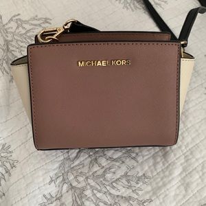 Michael Kors Crossbody Mini Bag